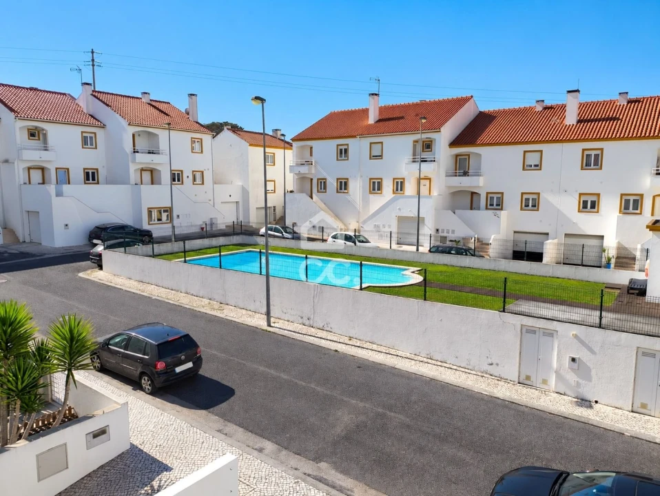 Apartamento T4 para Venda em Bombarral e Vale Covo Foto 23