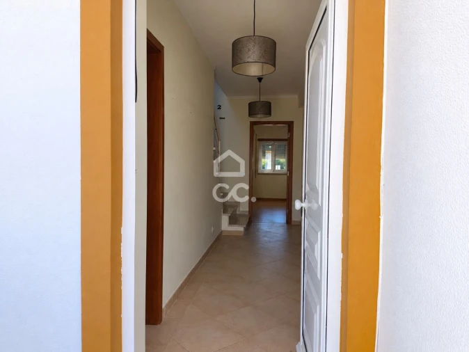Apartamento T4 para Venda em Bombarral e Vale Covo Foto 6