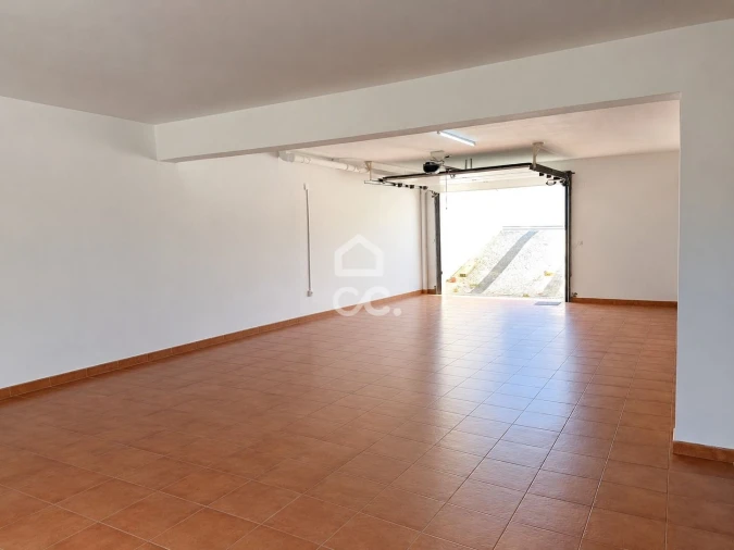 Apartamento T4 para Venda em Bombarral e Vale Covo Foto 36