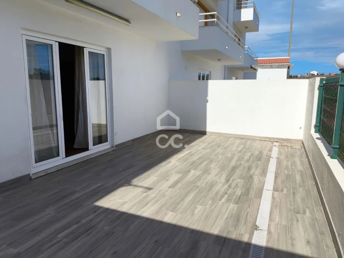 Apartamento T4 para Venda em Bombarral e Vale Covo Foto 39