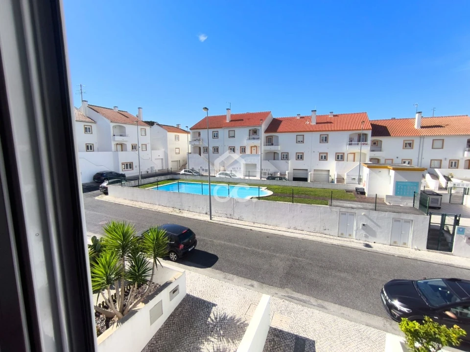 Apartamento T4 para Venda em Bombarral e Vale Covo Foto 24