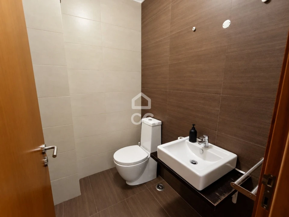 Apartamento T4 para Venda em Bombarral e Vale Covo Foto 15