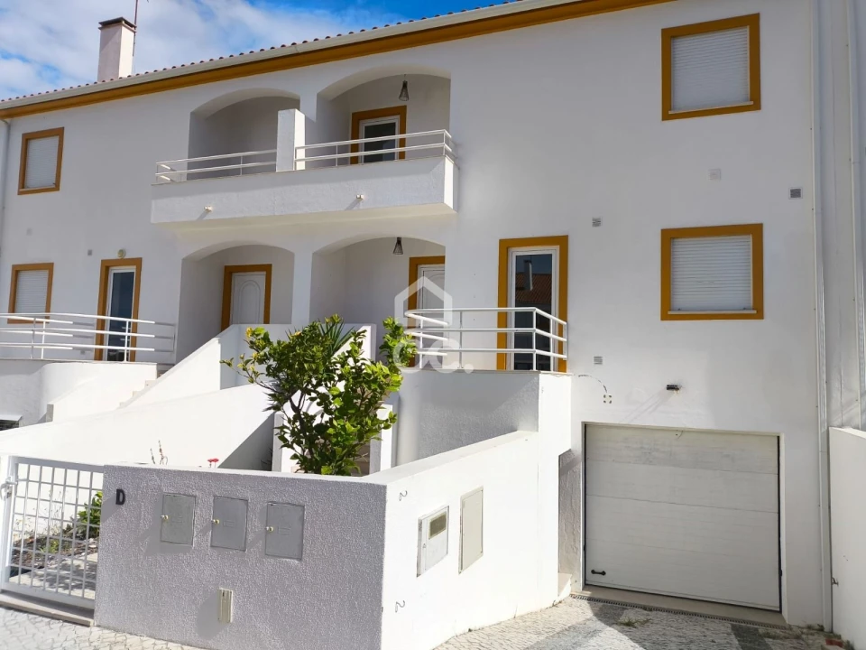 Apartamento T4 para Venda em Bombarral e Vale Covo Foto 2