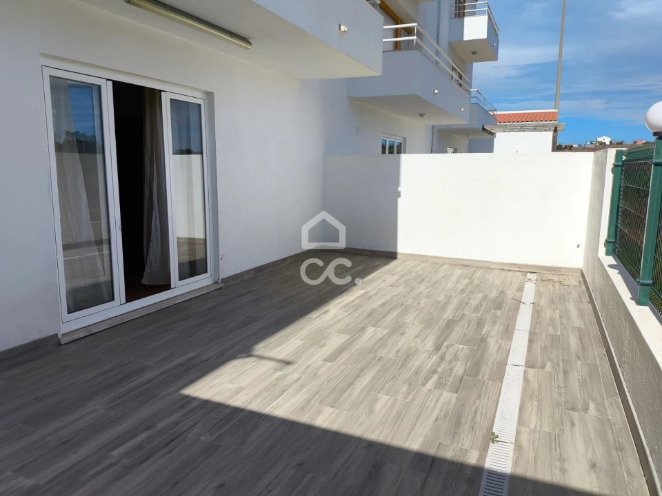Apartamento T4 para Venda em Bombarral e Vale Covo Foto 39