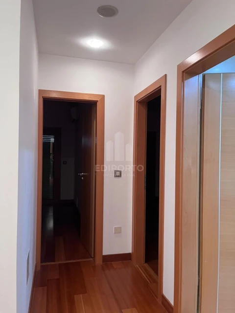 Apartamento T5 para Venda em Nossa Sra de Fatima