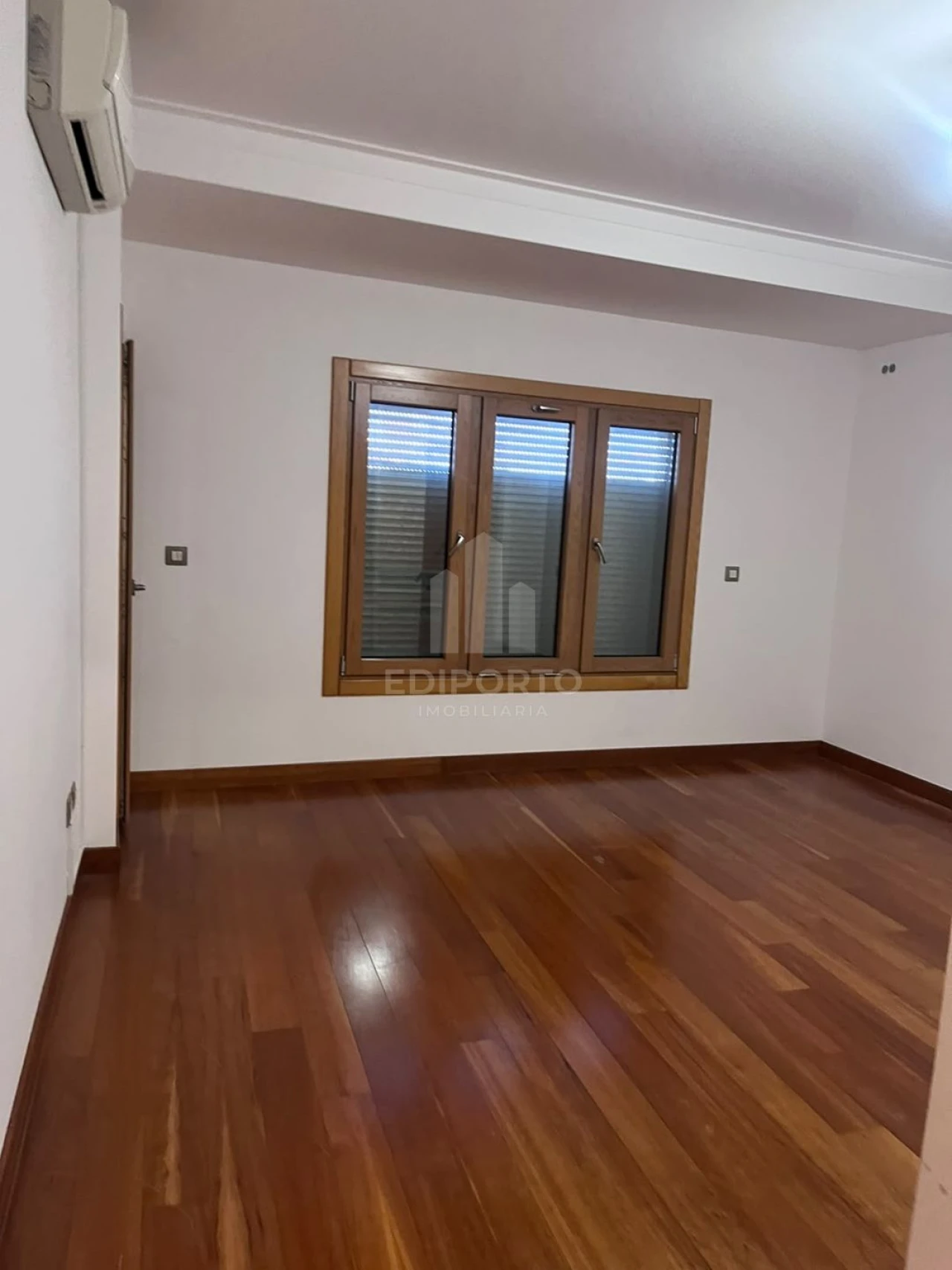 Apartamento T5 para Venda em Nossa Sra de Fatima Foto 3