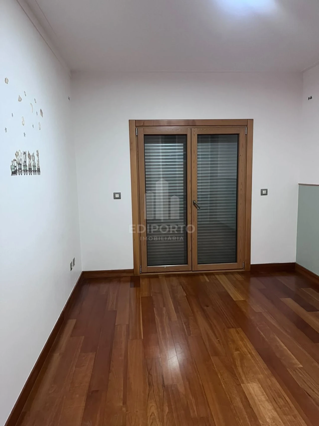 Apartamento T5 para Venda em Nossa Sra de Fatima Foto 12