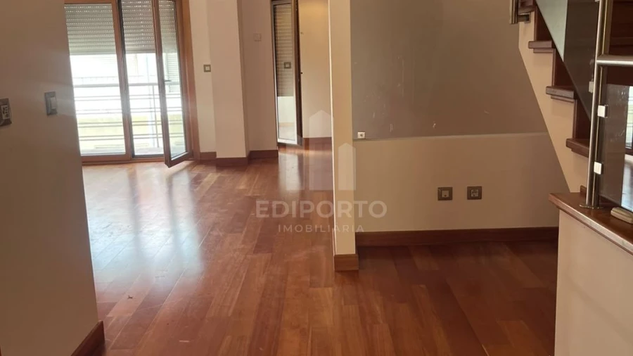 Apartamento T5 para Venda em Nossa Sra de Fatima
