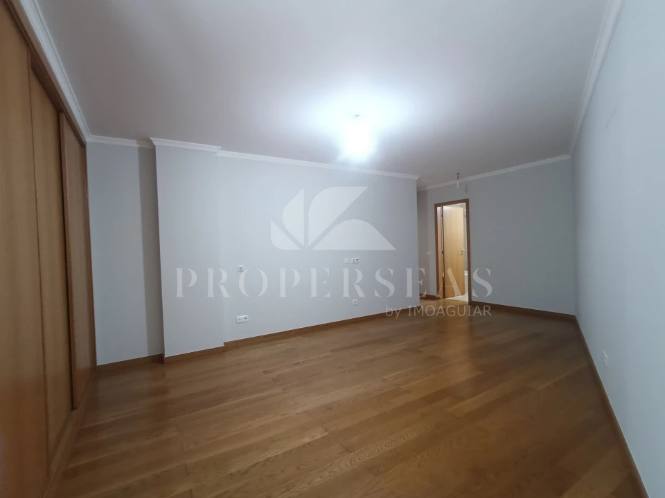 Apartamento T3 para Venda em Funchal (Santa Luzia) Foto 11