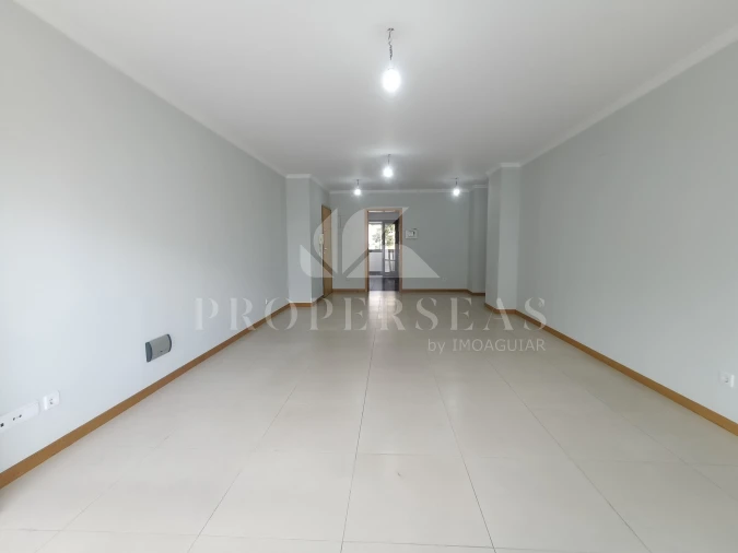 Apartamento T3 para Venda em Funchal (Santa Luzia) Foto 2