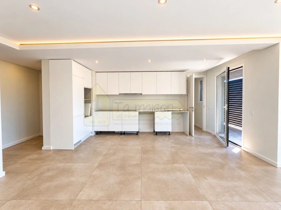 Apartamento T2 para Venda em Olhão Foto 2