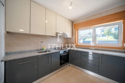 Apartamento T3 para Venda em Lomba