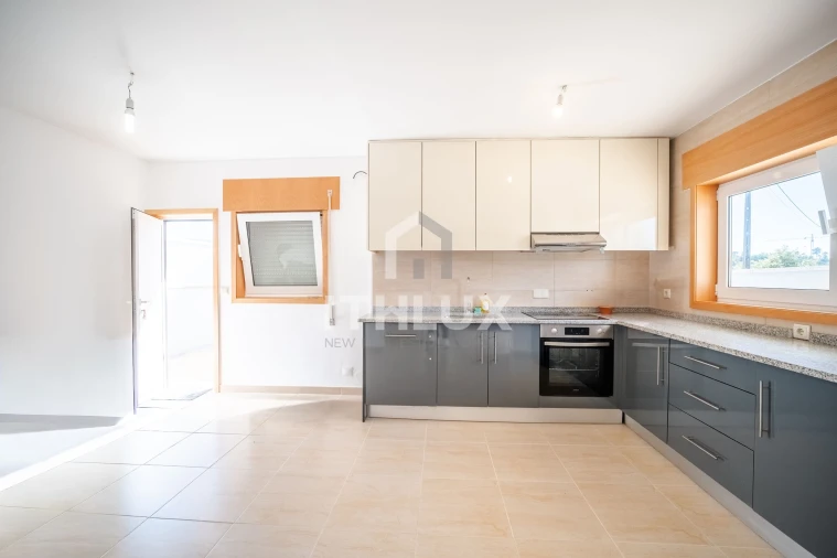 Apartamento T3 para Venda em Lomba Foto 6