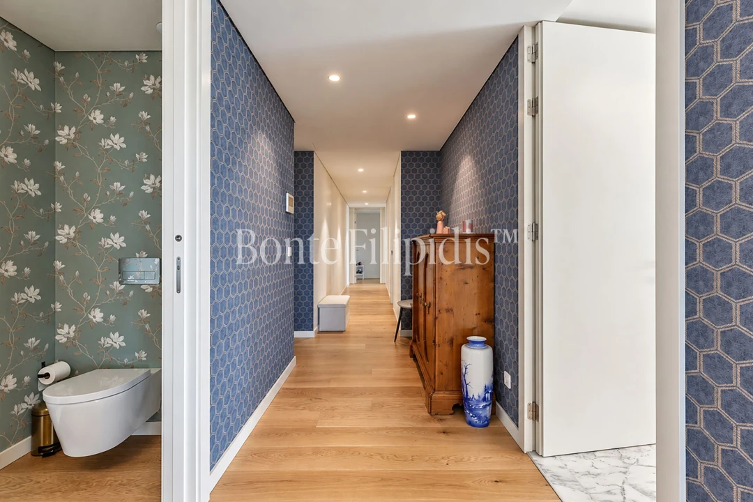Apartamento T3 para Arrendamento em Campolide Foto 18