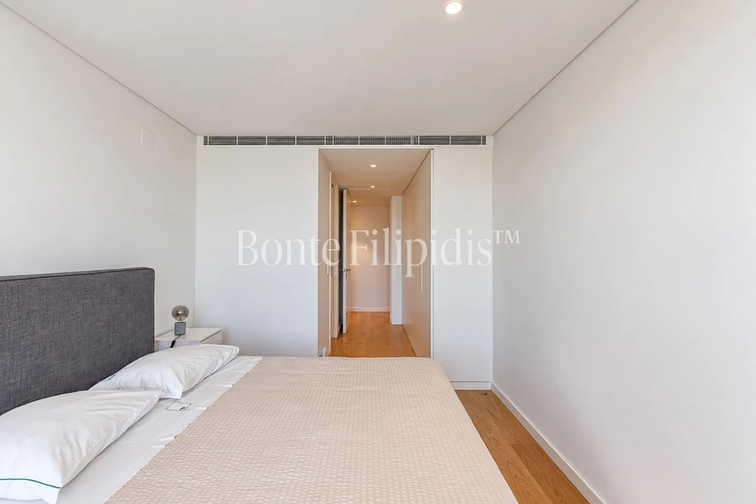 Apartamento T3 para Arrendamento em Campolide Foto 27