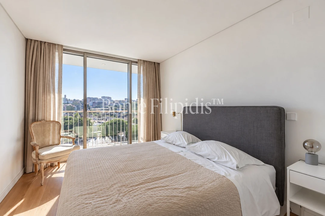 Apartamento T3 para Arrendamento em Campolide Foto 26