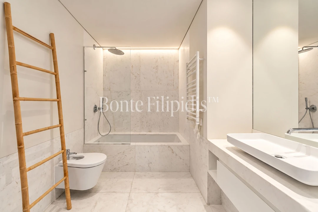 Apartamento T3 para Arrendamento em Campolide Foto 29
