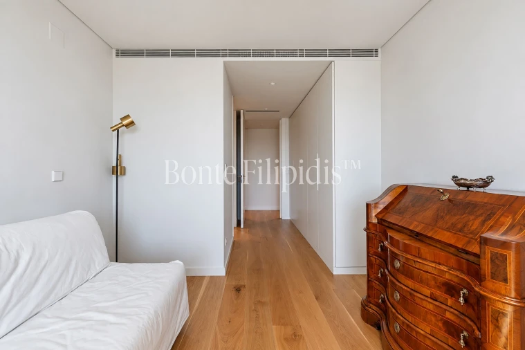 Apartamento T3 para Arrendamento em Campolide Foto 31