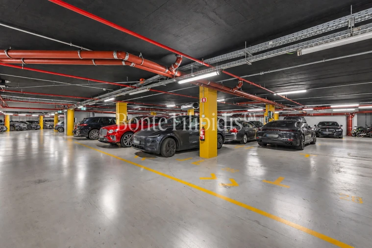 Apartamento T3 para Arrendamento em Campolide Foto 37