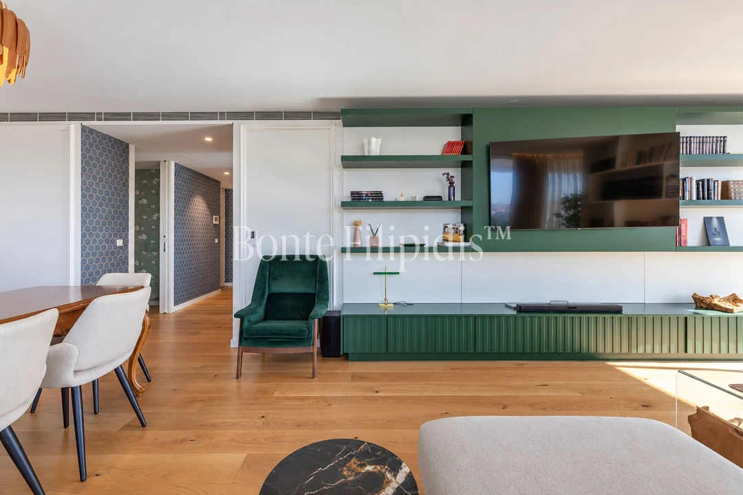 Apartamento T3 para Arrendamento em Campolide Foto 12