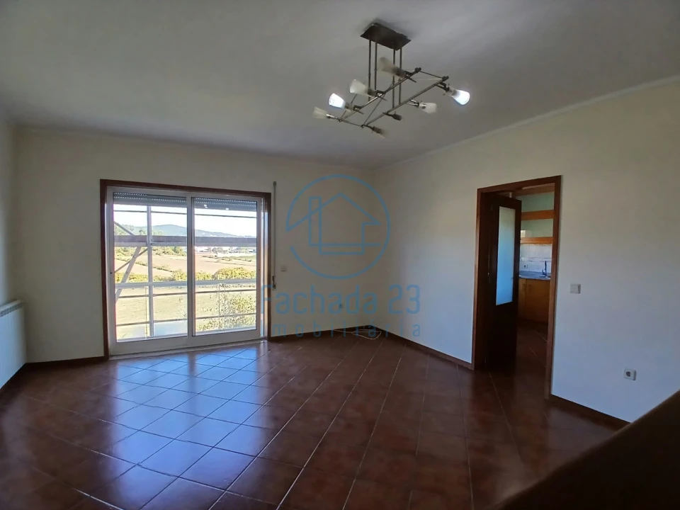 Apartamento T2 para Venda em Meixomil Foto 5