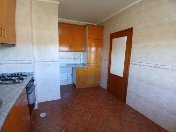 Apartamento T2 para Venda em Meixomil