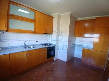 Apartamento T2 para Venda em Meixomil