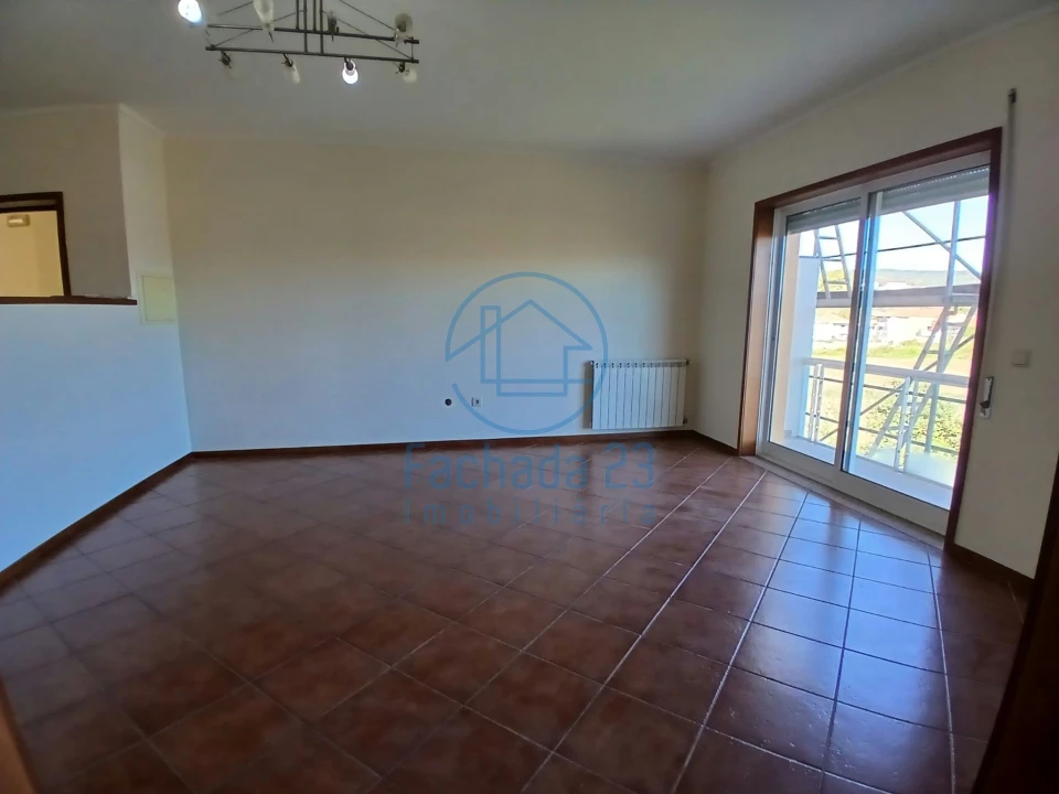 Apartamento T2 para Venda em Meixomil Foto 10