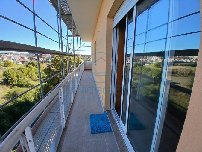 Apartamento T2 para Venda em Meixomil Foto 7