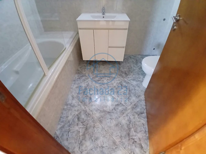 Apartamento T2 para Venda em Meixomil Foto 21