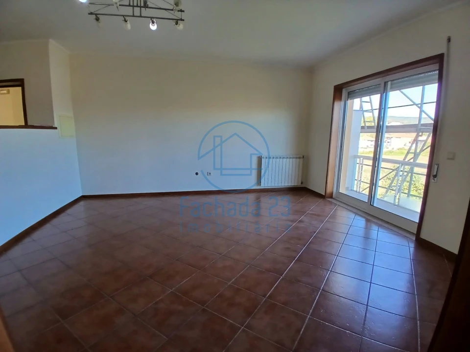 Apartamento T2 para Venda em Meixomil Foto 11