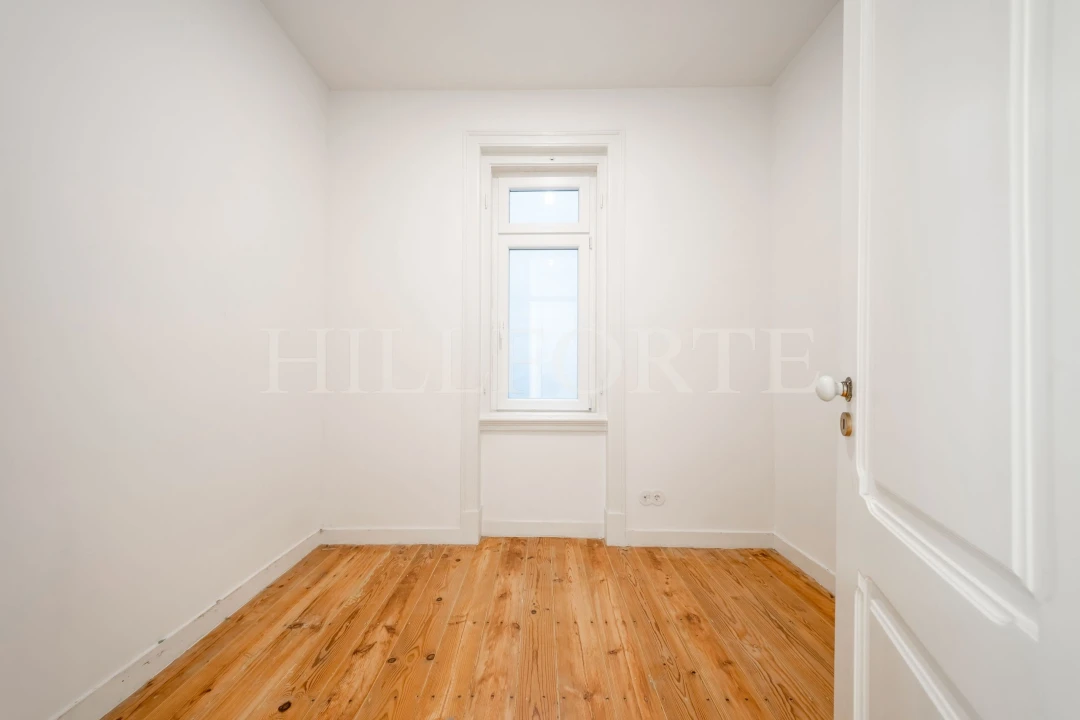 Apartamento T2 para Venda em Arroios Foto 19