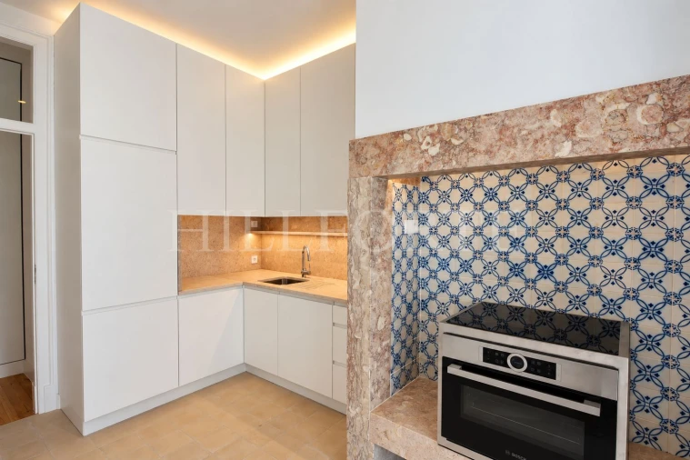 Apartamento T2 para Venda em Arroios Foto 8