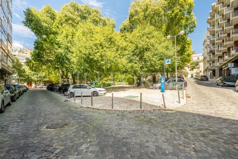 Apartamento T2 para Venda em Arroios Foto 28