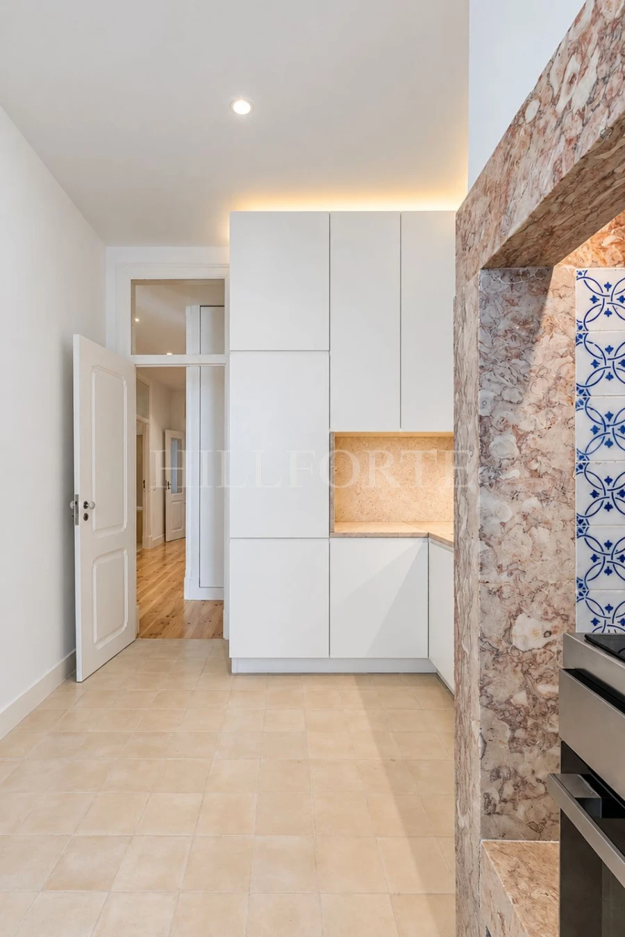 Apartamento T2 para Venda em Arroios Foto 10