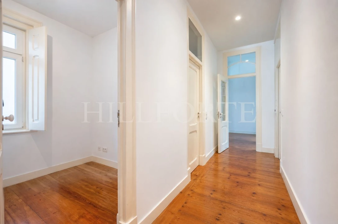 Apartamento T2 para Venda em Arroios Foto 16