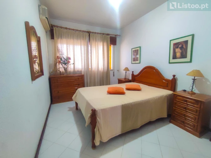 Apartamento T2 para Venda em Quarteira Foto 5