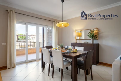 Apartamento para Venda em Quarteira