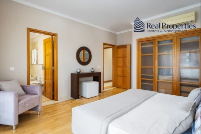 Apartamento para Venda em Quarteira