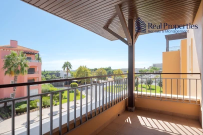 Apartamento para Venda em Quarteira
