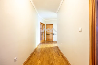 Apartamento T3 para Venda em Cedofeita, Santo Ildefonso, Sé, Miragaia, São Nicolau e Vitória