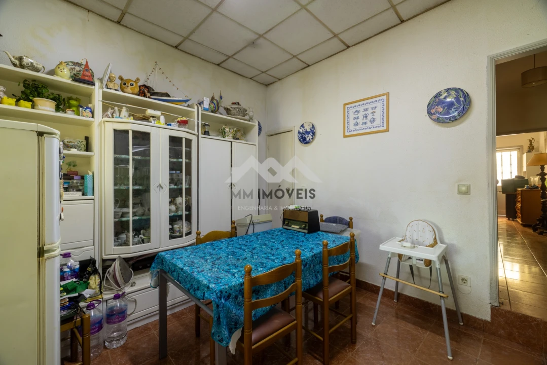 Moradia T2 para Venda em Campanhã Foto 6