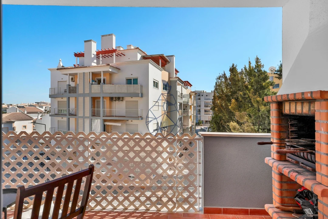 Apartamento T2 para Venda em Portimão Foto 7