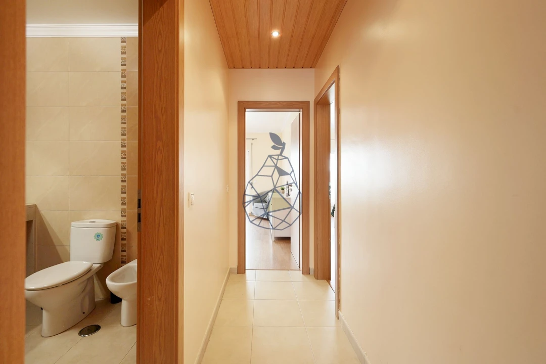 Apartamento T2 para Venda em Portimão Foto 16