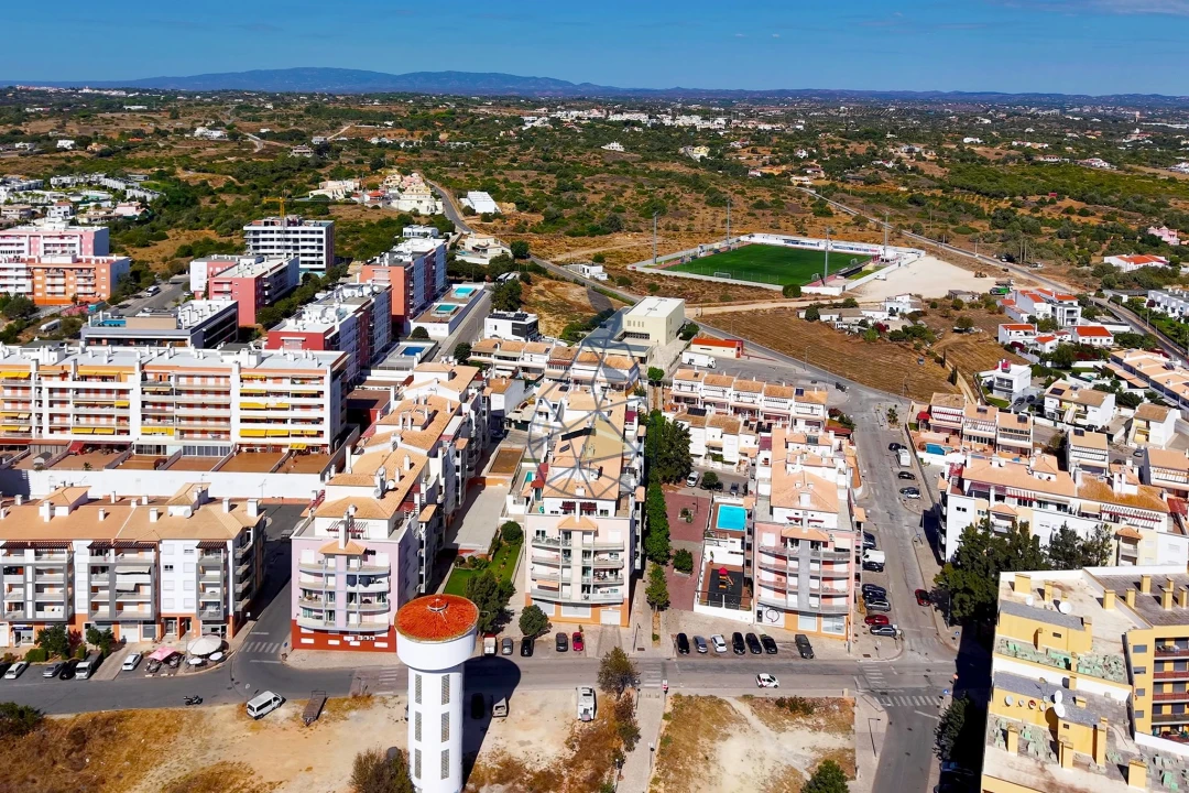 Apartamento T2 para Venda em Portimão Foto 48