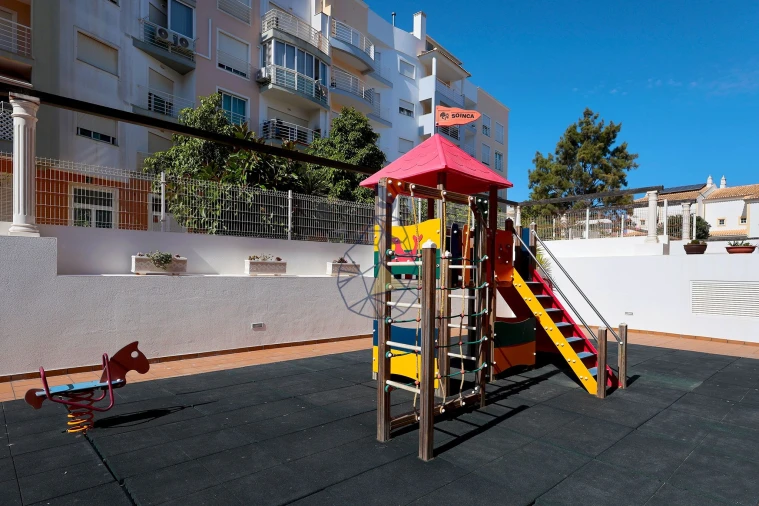 Apartamento T2 para Venda em Portimão Foto 42
