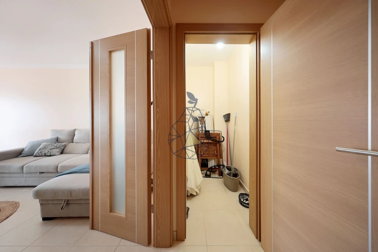 Apartamento T2 para Venda em Portimão Foto 4