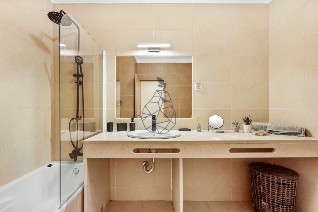 Apartamento T2 para Venda em Portimão Foto 17