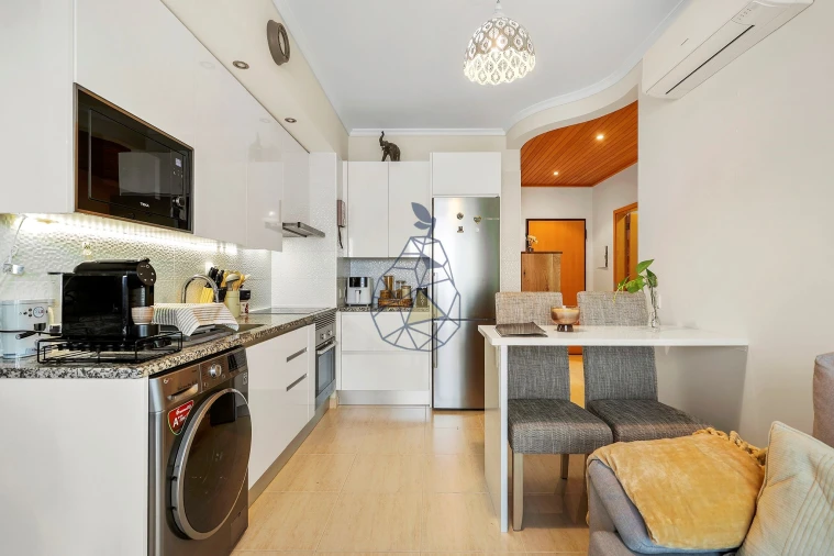 Apartamento T1 para Venda em Portimão Foto 3