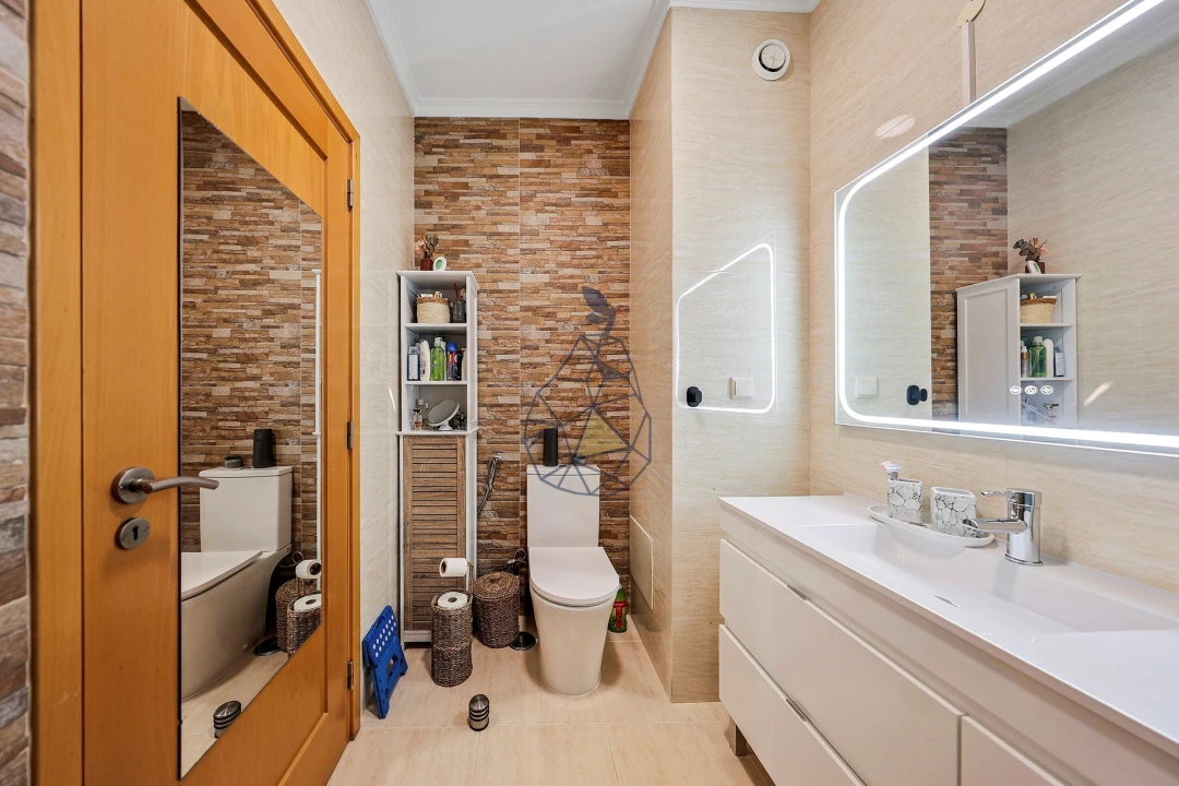 Apartamento T1 para Venda em Portimão Foto 7